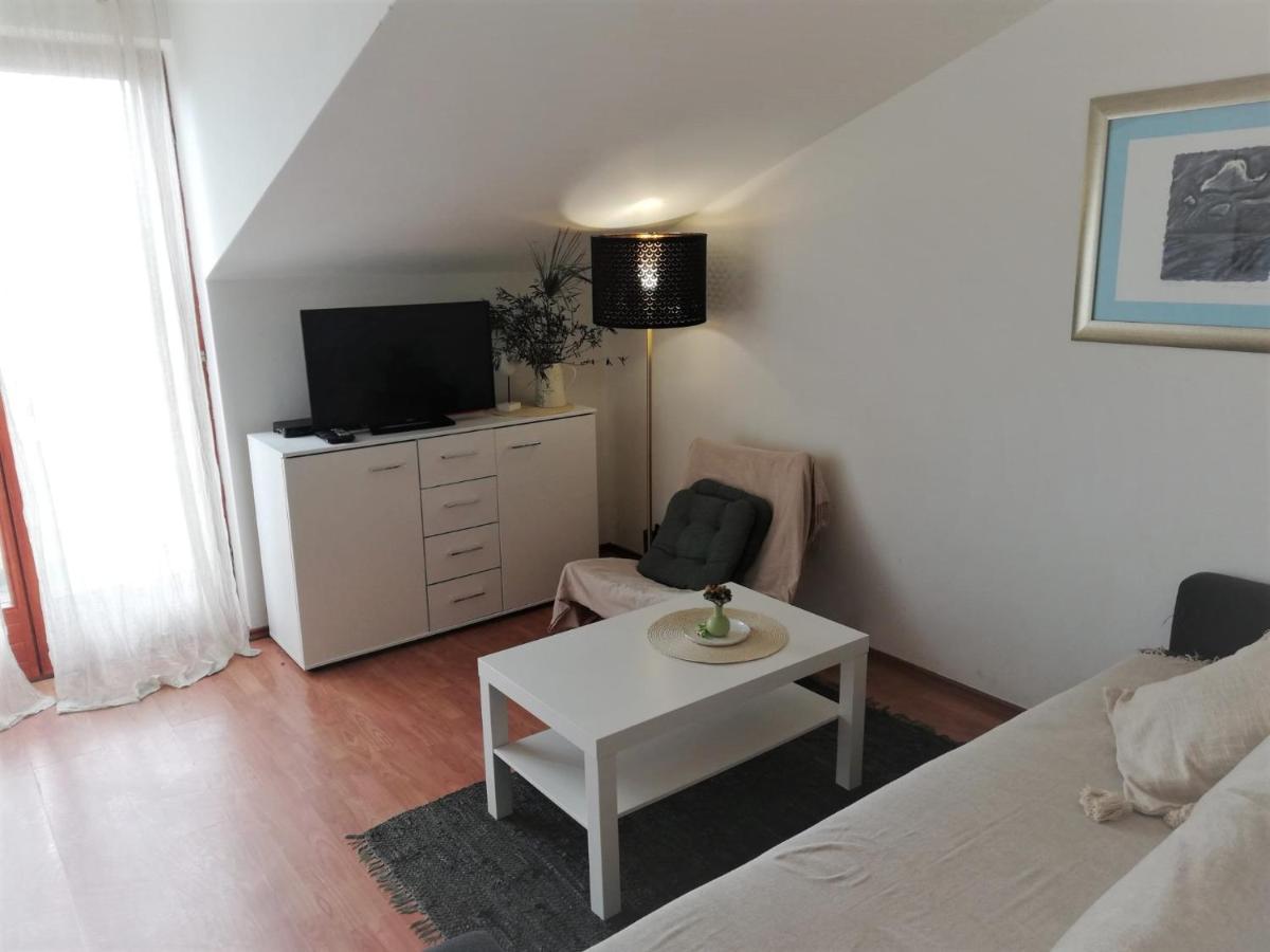 Apartment Matea - 20M From The Beach 策萨利卡 外观 照片