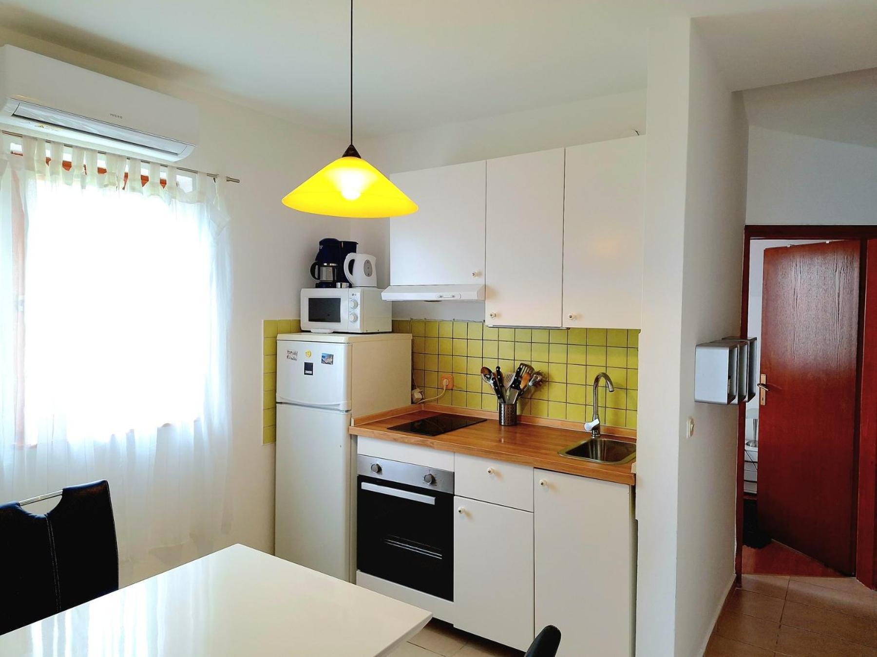 Apartment Matea - 20M From The Beach 策萨利卡 外观 照片